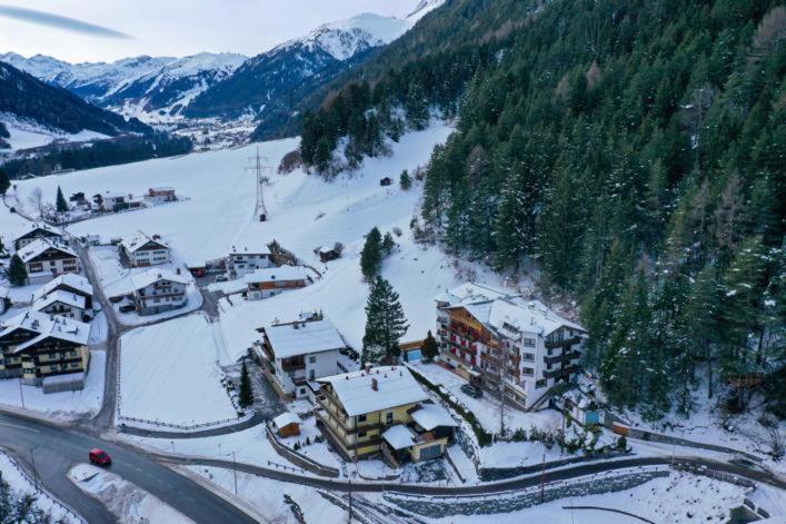 Hotel Olympia Pettneu am Arlberg Eksteriør bilde